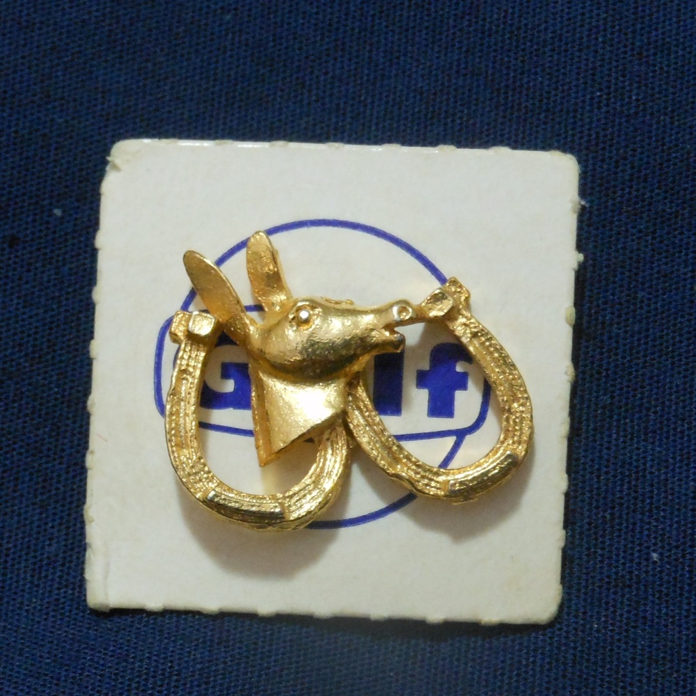 Gulf Oil presidential pin, Democrat Donkey
